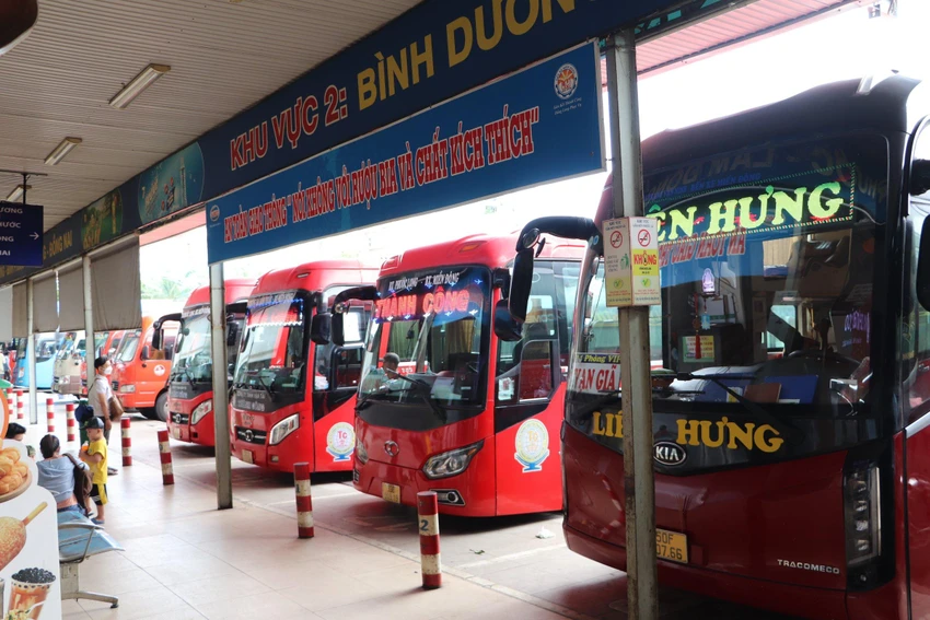 Đặt vé xe Lễ 30/4 - 1/5/2026